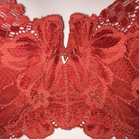 Victoria’s Secret Red Floral Lace Bra Size 34C - Picture 3 of 13